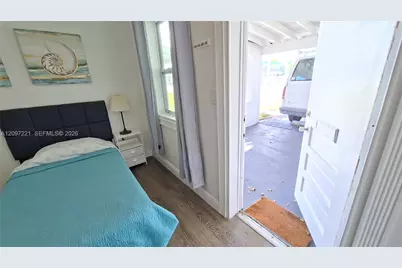 126 NW 8th Ave #1, Hallandale Beach, FL 33009 - Photo 17