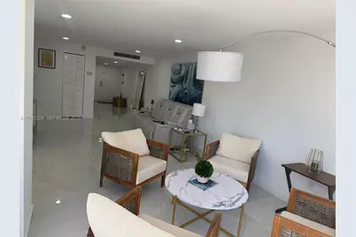 6423 Collins Ave #401, Miami Beach, FL 33141 - Photo 13