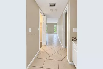4848 NW 24th Ct #436, Lauderdale Lakes, FL 33313 - Photo 7