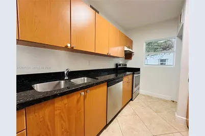 946 Bay Dr #7, Miami Beach, FL 33141 - Photo 13