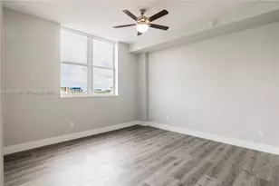 1350 NW 8th Ct, Miami, FL 33136 - Photo 3