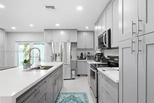 9270 SW 43rd St, Miami, FL 33165 - Photo 11