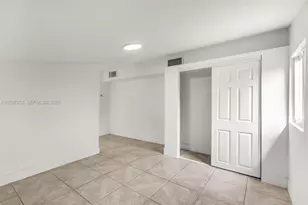 6609 SW 1st Ct, Pembroke Pines, FL 33023 - Photo 11