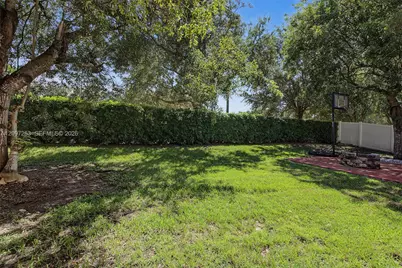 983 NE 37th Pl #983, Homestead, FL 33033 - Photo 29