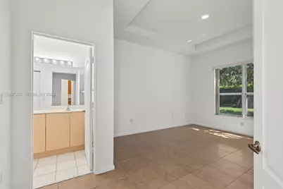 983 NE 37th Pl #983, Homestead, FL 33033 - Photo 13