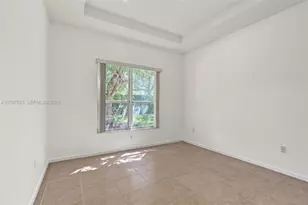 983 NE 37th Pl, Homestead, FL 33033 - Photo 15