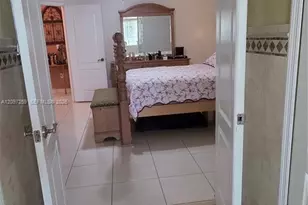 17665 NW 87th Ct, Hialeah, FL 33018 - Photo 29