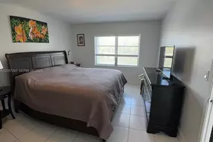 400 Diplomat Pkwy, Hallandale Beach, FL 33009 - Photo 5