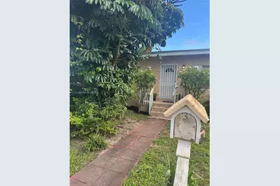 258 E 46th St, Hialeah, FL 33013 - Photo 1