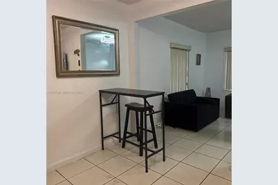 258 E 46th St, Hialeah, FL 33013 - Photo 5