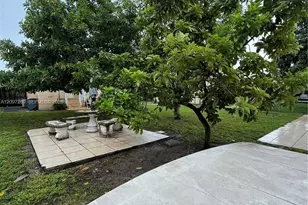 258 E 46th St, Hialeah, FL 33013 - Photo 31