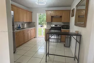 258 E 46th St, Hialeah, FL 33013 - Photo 25