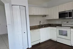 5058 SW 148th Terrace, Davie, FL 33331 - Photo 5