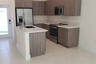 8363 NW 41st St, Doral, FL 33166 - Photo 3