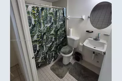 8000 Fairview Dr #107, Tamarac, FL 33321 - Photo 9