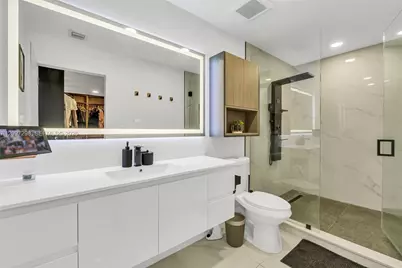 3450 NW 16th St, Miami, FL 33125 - Photo 33
