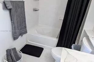 234 NE 3rd St, Miami, FL 33132 - Photo 9