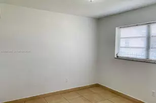 8275 NE Miami Ct, Miami, FL 33138 - Photo 5