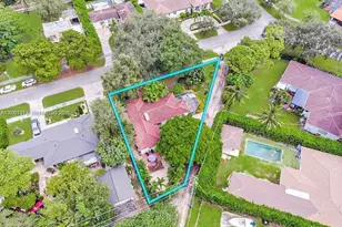 364 Navarre Dr, Miami Springs, FL 33166 - Photo 3