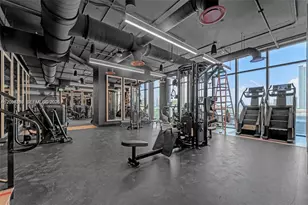 20 NE 11th St, Miami, FL 33132 - Photo 37