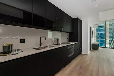 20 NE 11 St #4404, Miami, FL 33132 - Photo 25