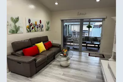 5836 NW 199th St, Hialeah, FL 33015 - Photo 11
