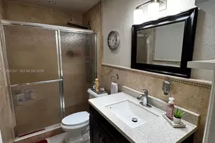 5836 NW 199th St, Hialeah, FL 33015 - Photo 15