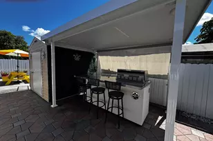 5836 NW 199th St, Hialeah, FL 33015 - Photo 33