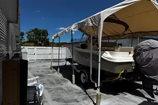 5836 NW 199th St, Hialeah, FL 33015 - Photo 29
