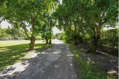 18490 SW 216th St, Miami, FL 33170 - Photo 41