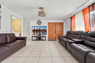 18490 SW 216th St, Miami, FL 33170 - Photo 7
