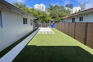 350 SW 17th Rd, Miami, FL 33129 - Photo 43