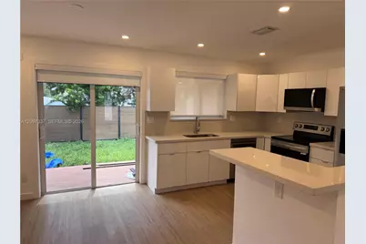 350 SW 17th Rd #350, Miami, FL 33129 - Photo 9