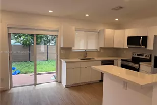 350 SW 17th Rd, Miami, FL 33129 - Photo 9