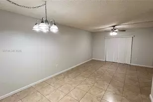 125 NW 93rd Ave, Pembroke Pines, FL 33024 - Photo 21