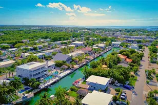 149 Harbor Dr, Tavernier, FL 33070 - Photo 3