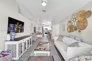 10831 NW 3rd Ct, Pembroke Pines, FL 33026 - Photo 5