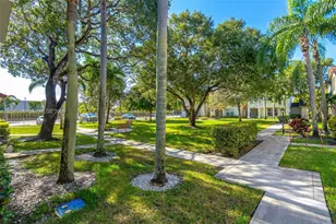 10831 NW 3rd Ct, Pembroke Pines, FL 33026 - Photo 27
