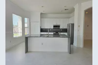 16240 SW 66 St, Miami, FL 33193 - Photo 5