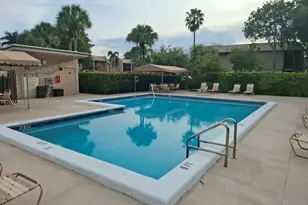 320 Racquet Club Rd, Weston, FL 33326 - Photo 35