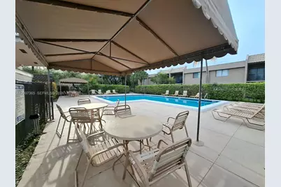 320 Racquet Club Rd #104, Weston, FL 33326 - Photo 31