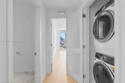 1400 Biscayne Blvd #2601, Miami, FL 33132 - Photo 13