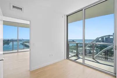 1400 Biscayne Blvd #2601, Miami, FL 33132 - Photo 9