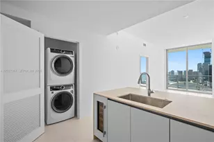 1400 Biscayne Blvd, Miami, FL 33132 - Photo 7