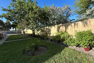 1700 Thomas St, Hollywood, FL 33020 - Photo 11