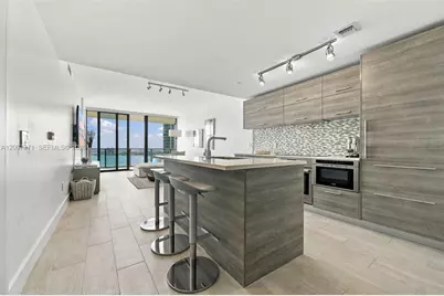 650 NE 32nd St #2406, Miami, FL 33137 - Photo 9