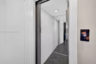 8 Portside Dr, Fort Lauderdale, FL 33316 - Photo 45