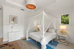 945 NE 78th St, Miami, FL 33138 - Photo 19