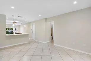 1960 Sweetbay Way, Hollywood, FL 33019 - Photo 15