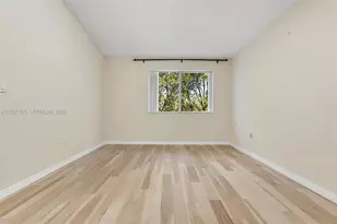 1960 Sweetbay Way, Hollywood, FL 33019 - Photo 35